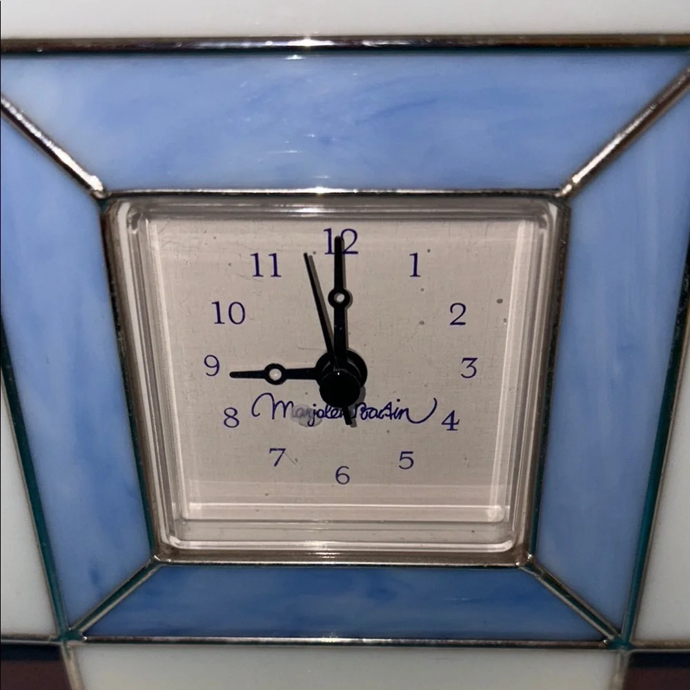 Marjolein Bastin Hallmark Stained Glass Wall/ table Clock with Bird Accent